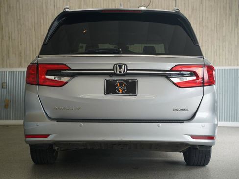 Used 2021 Honda Odyssey Touring image 9