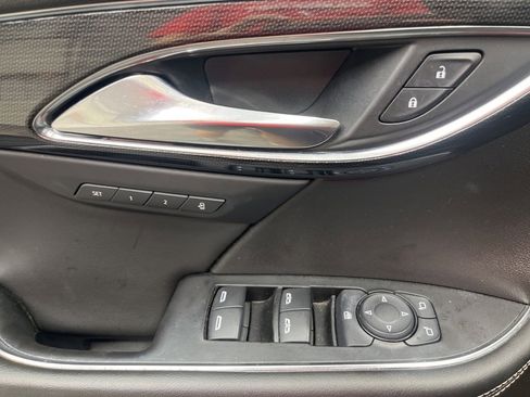 Used 2023 Buick Envision Essence image 30