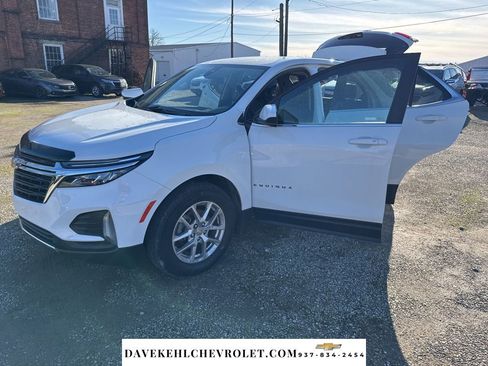 Used 2023 Chevrolet Equinox LT image 24