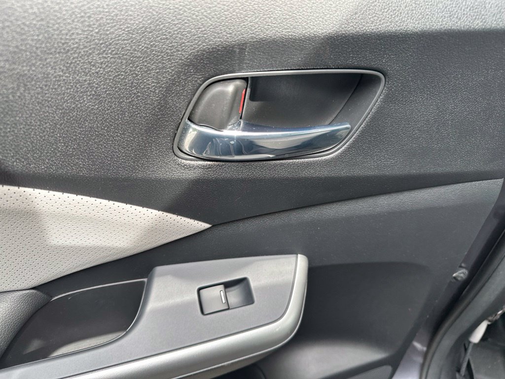 Used 2015 Honda CR-V Touring image 10