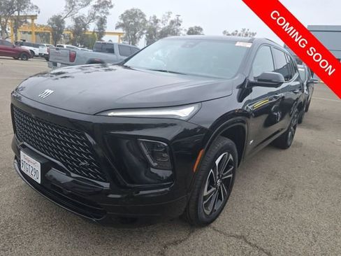 Used 2025 Buick Enclave Sport Touring image 1