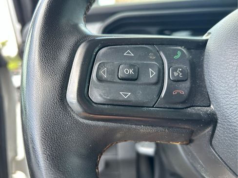 Used 2024 Jeep Gladiator Sport AWD/4WD image 14