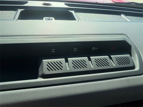 Used 2022 Ford Bronco Black Diamond image 29