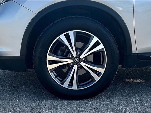 Used 2017 Nissan Rogue SL w/ SL Premium Package image 13