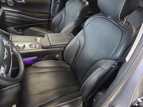 Used 2024 Genesis GV80 2.5T w/ Prestige Package image 15