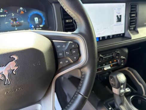 Used 2025 Ford Bronco Badlands AWD/4WD image 42