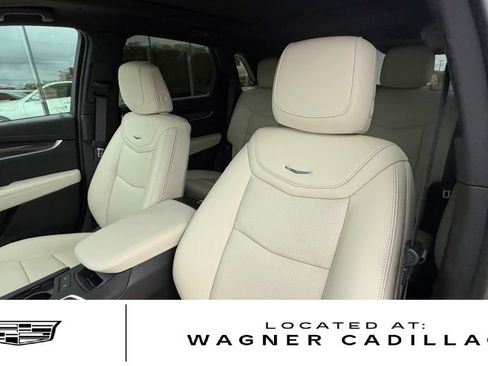 New 2026 Cadillac XT5 Sportv AWD/4WD image 11