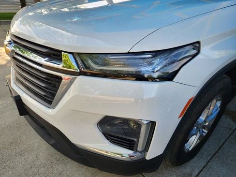Used 2022 Chevrolet Traverse LS image 15