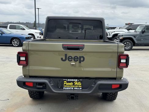 New 2026 Jeep Gladiator Willys image 5
