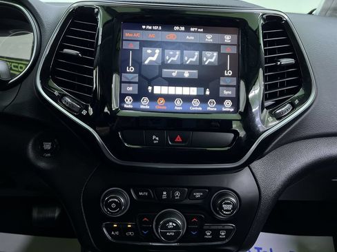 Used 2020 Jeep Cherokee Limited AWD/4WD image 24