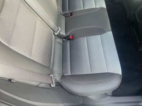 Used 2025 Chevrolet Trax LT image 39