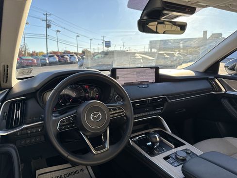 Used 2025 MAZDA CX-90 Plug-In Hybrid w/Premium Sport image 10