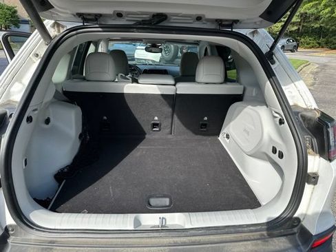 Used 2021 Jeep Cherokee Limited FWD image 14