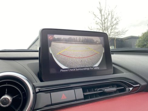 Used 2020 MAZDA MX-5 Miata Grand Touring image 19