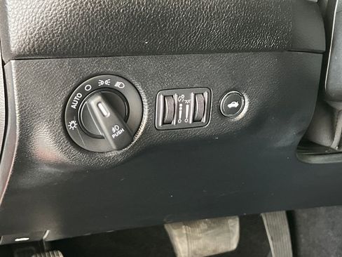 Used 2022 Dodge Challenger GT w/ Performance Handling Group image 30