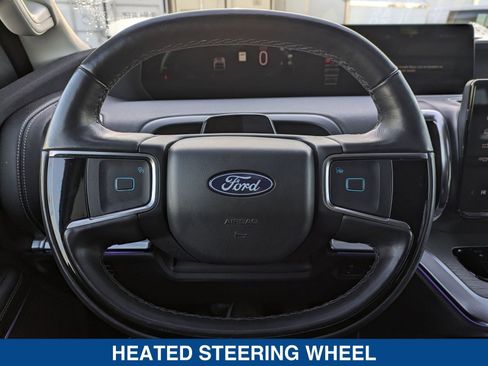 Certified 2025 Ford Expedition Max Platinum image 31