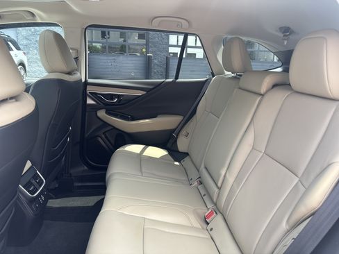 Used 2024 Subaru Outback Limited AWD/4WD image 25