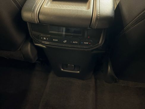 Used 2025 Toyota Grand Highlander FWD image 34