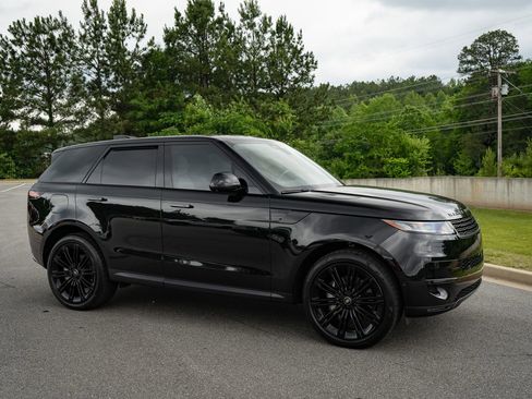 Used 2024 Land Rover Range Rover Sport SE AWD/4WD image 20