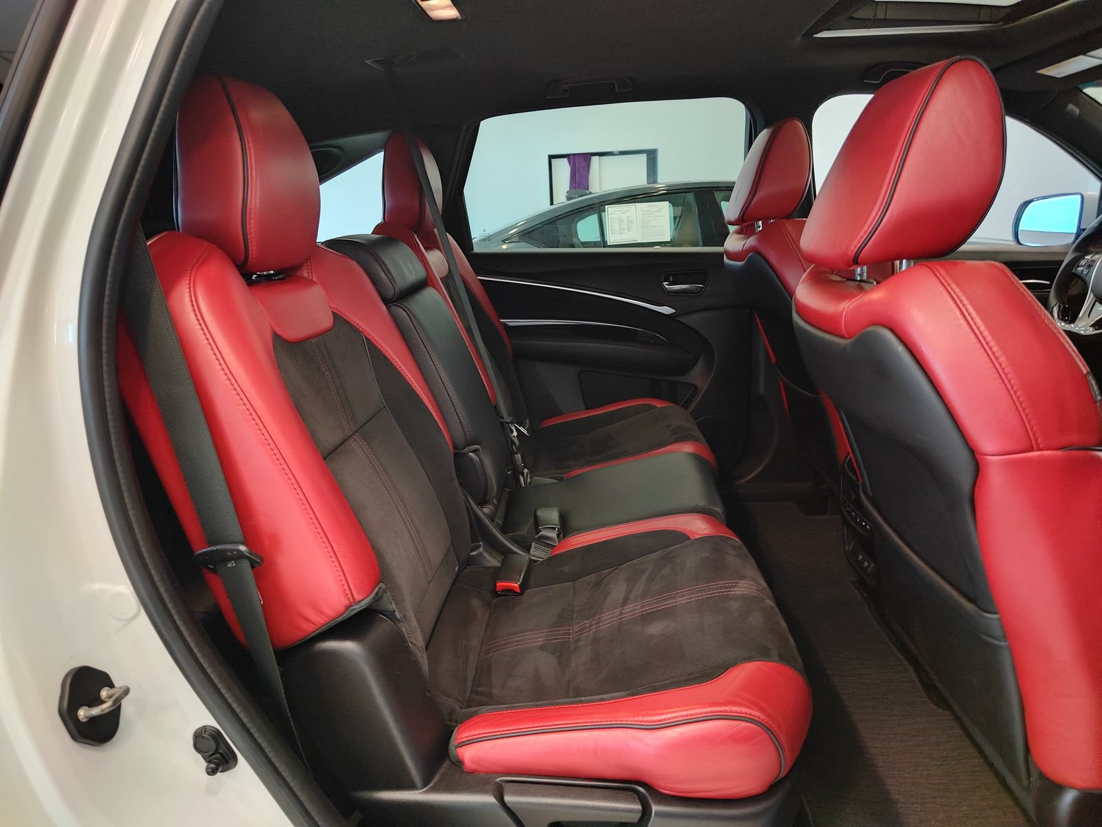 Used 2020 Acura MDX w/ Technology Package AWD/4WD image 23