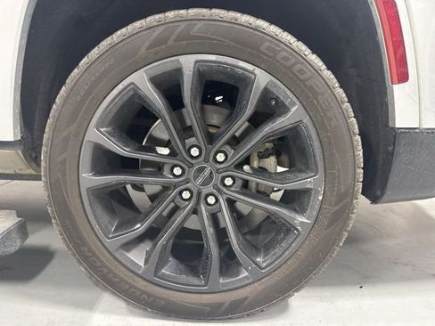 Used 2024 Jeep Grand Wagoneer L Series II w/ Quick Order Packagew 28T image 9