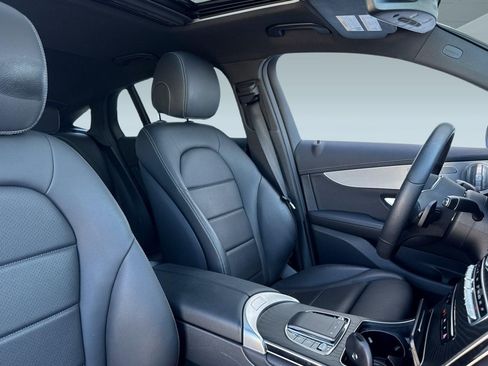 Used 2023 Mercedes-Benz GLC 300 4MATIC Coupe image 30
