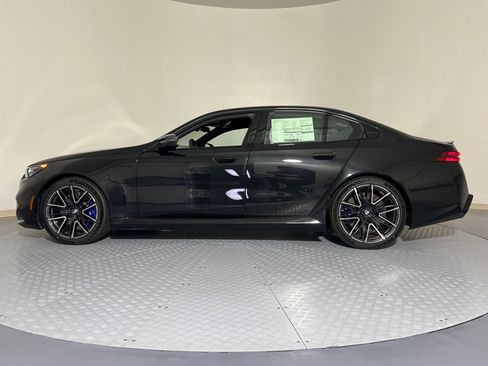 New 2026 BMW M5 w/ Carbon Package image 2