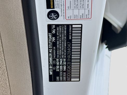 Used 2017 Mercedes-Benz S 550 Sedan image 40