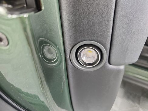 Used 2024 Rivian R1S Adventure AWD/4WD image 32