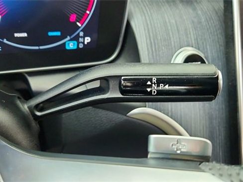 Used 2024 Mercedes-Benz GLC 300 4MATIC w/ AMG Line image 41