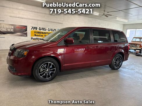 Used 2019 Dodge Grand Caravan GT image 1