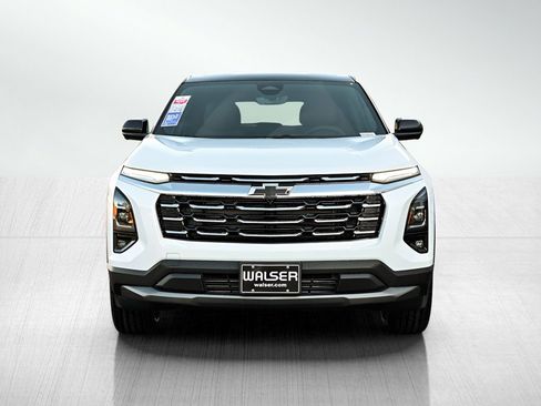 New 2026 Chevrolet Equinox LT w/ Convenience Package II image 2