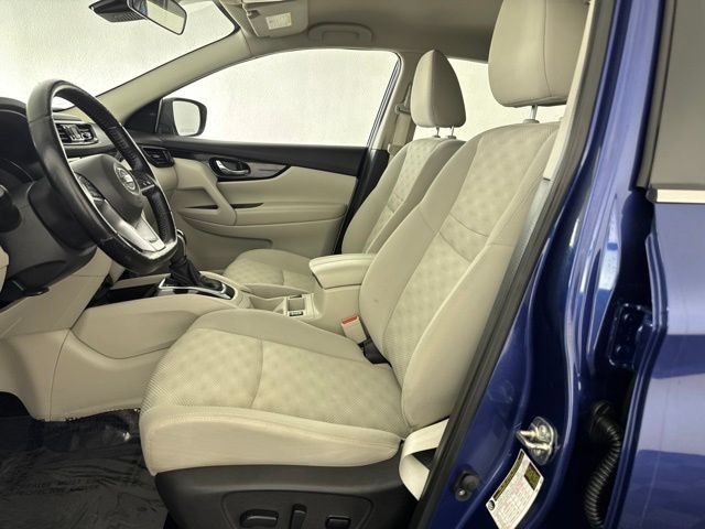Used 2022 Nissan Rogue Sport SV FWD image 21