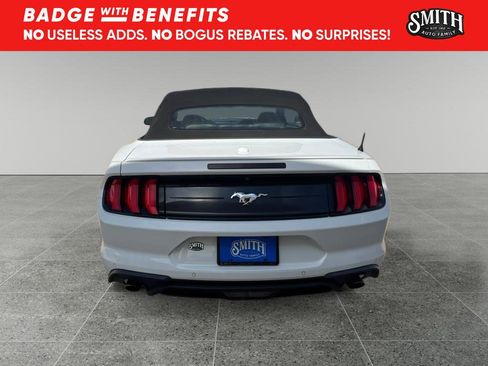 Used 2021 Ford Mustang Premium RWD image 7