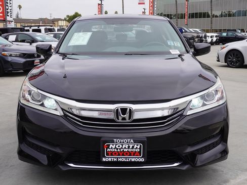 Used 2017 Honda Accord LX image 3