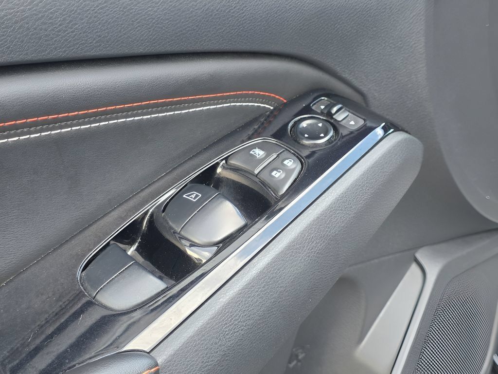 Used 2023 Nissan Altima 2.5 SR w/ SR Premium Package FWD image 14