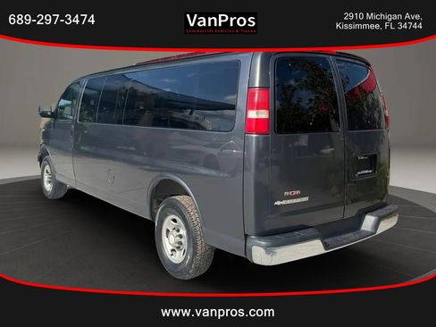Used 2017 Chevrolet Express 3500 LT w/ LT Preferred Equipment Group RWD image 3