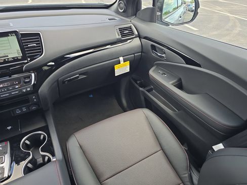 New 2026 Honda Ridgeline Black Edition image 13