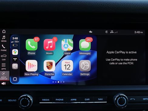 Used 2020 Porsche Macan image 27