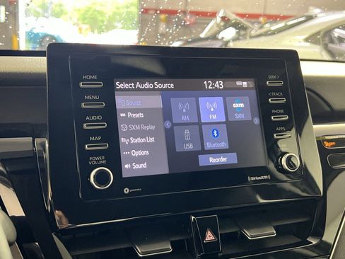 Used 2023 Toyota Camry SE FWD image 19