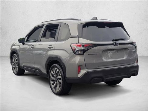 Used 2025 Subaru Forester Touring image 7