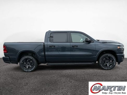 Used 2025 RAM 1500 Big Horn AWD/4WD image 6