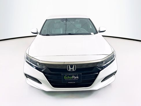 Used 2018 Honda Accord Sport image 2