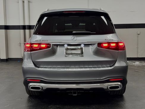 Used 2026 Mercedes-Benz GLS 450 4MATIC image 11