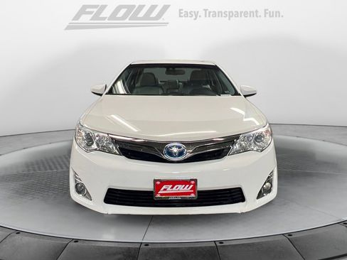 Used 2012 Toyota Camry XLE w/ Leather Pkg image 3