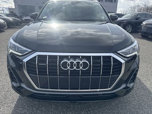 New 2025 Audi Q3 2.0T Premium image 1