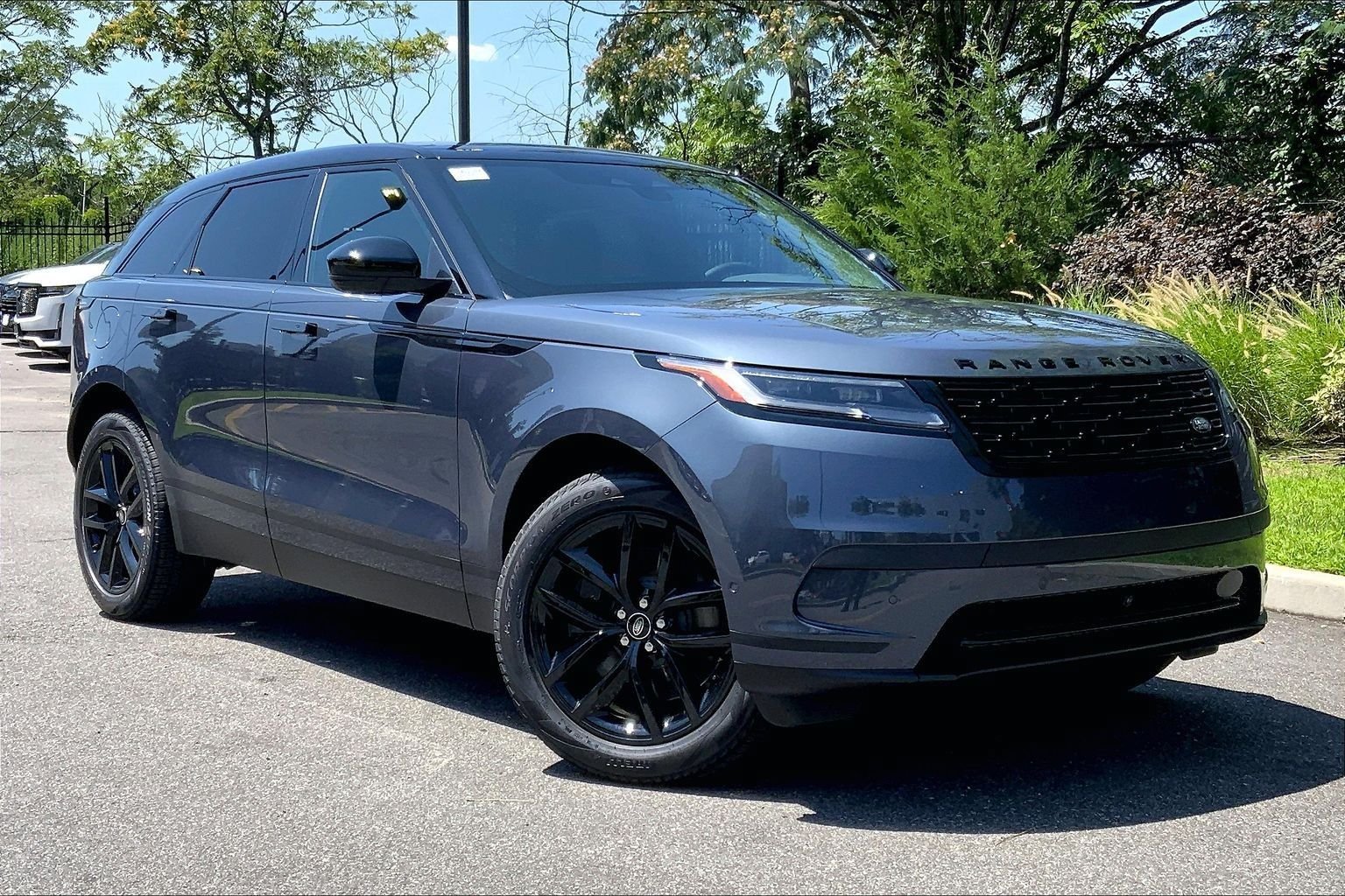 New 2026 Land Rover Range Rover Velar S AWD/4WD image 2