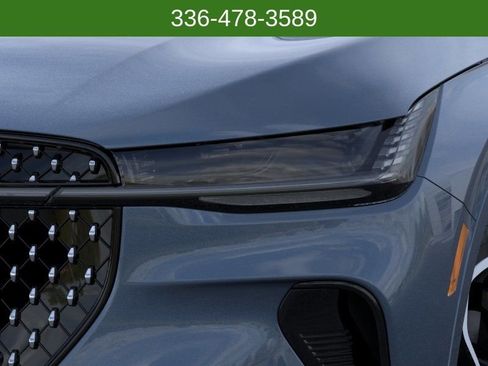 New 2026 Lincoln Nautilus Reserve AWD/4WD image 18