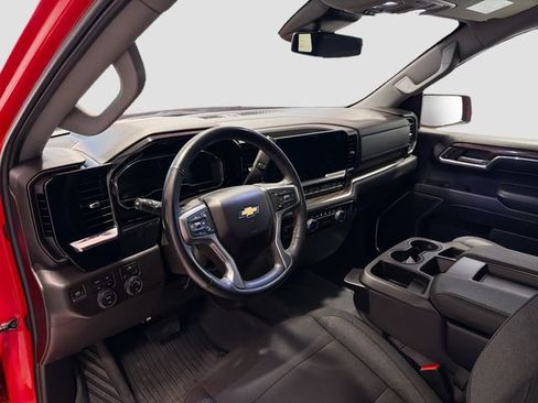 Certified 2024 Chevrolet Silverado 1500 LT AWD/4WD image 9