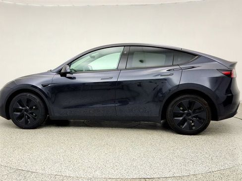 Used 2025 Tesla Model Y Long Range AWD/4WD image 8